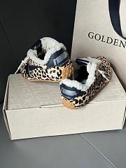Golden Goose Women's Natural Super Star sneaker - 02 - 2