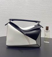 LOEWE Josef & Anni Albers bag size 24x16x10cm - A2 - 1