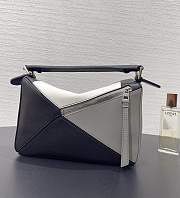 LOEWE Josef & Anni Albers bag size 24x16x10cm - A2 - 3