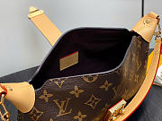 Louis Vuitton M26191 Pochette Mia bag size 14.5 x 8 x 22cm - 5