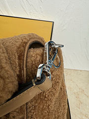Fendi Baguette Regular dark brown shearling bag size 27x15x6.5cm - 3