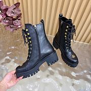 Gucci Women's lace-up ankle boots with GG logo - 5