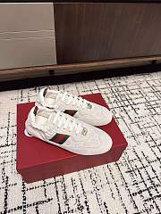 Gucci Shift sneakers for women white - 3
