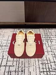 Gucci Shift sneakers for women yellow - 1