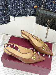Gucci Women's pump with Horsebit brown - 2