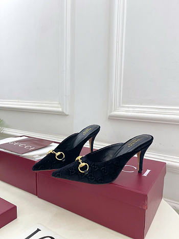 Gucci Women's mule with Horsebit black - AA