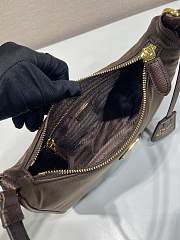 Prada Re-Edition 2005 bag size 22x18x6.5cm - 5