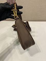 Prada nylon Hobo bag size 22x12x6cm - 6
