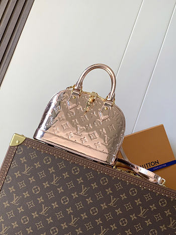 LV Ski Alma BB M26335 rose gold bag size 23.5 x 17.5 x 11.5 cm 
