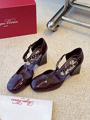 Rogervivier Très Vivier Mary Jane Pumps in patent leather red 8.5cm - 5