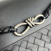 Bottega Veneta Andiamo black bag size 29x20x13cm - 2