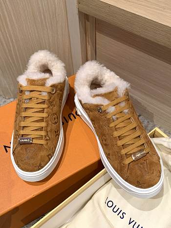 Louis Vuitton time out sneaker - A6