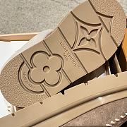 LV Cortina Closed Mule - a1 - 4