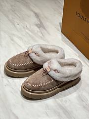 LV Cortina Closed Mule - a1 - 2