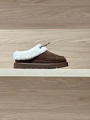 LV Cortina Closed Mule - a2 - 3