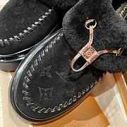 LV Cortina Closed Mule - a3 - 5