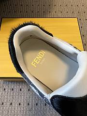 Fendi Wave Pulse Low-cut shoes in white fabric and black calfskin-effect leather - 6