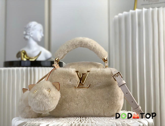 Louis Vuitton Capucines Capusnow bag size 13 x 11 x 20cm - 1