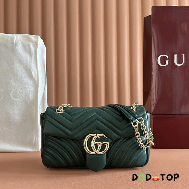 Gucci Marmont green bag size 26x15x7cm - 1