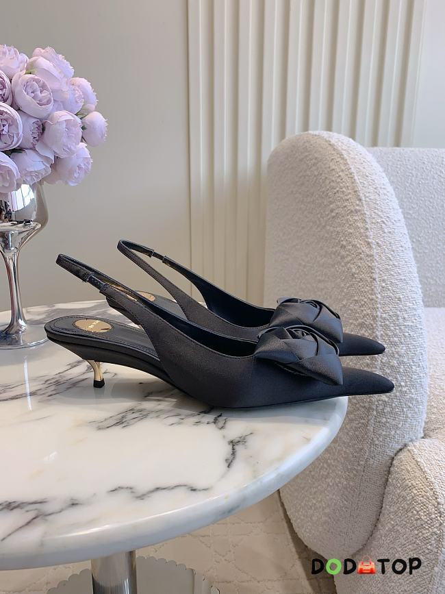 Saint Laurent  Dakota Slingback Pumps in Satin Crepe 5cm, black - 1
