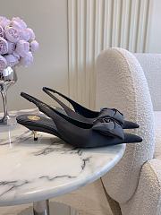 Saint Laurent  Dakota Slingback Pumps in Satin Crepe 5cm, black - 4