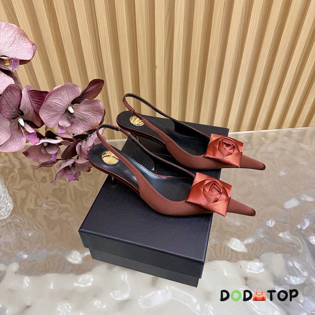 Saint Laurent Dakota Slingback Pumps in Satin Crepe 5cm, brown - 1
