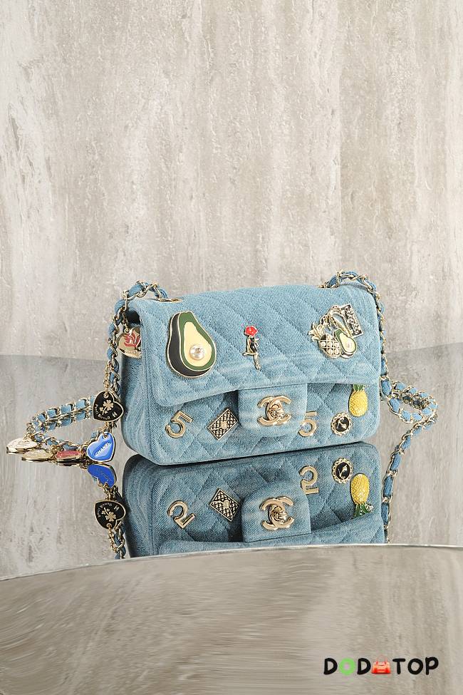 Chanel denim bag size 20cm - 1