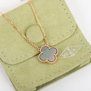VCA Necklace - 02