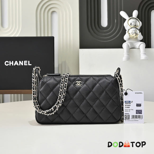 Chanel Hobo black bag size 12x21x5.5cm - 1