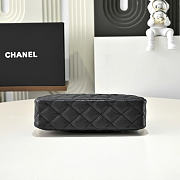 Chanel Hobo black bag size 12x21x5.5cm - 6