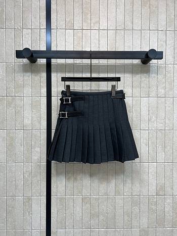 Prada Women’s pleated mini skirt