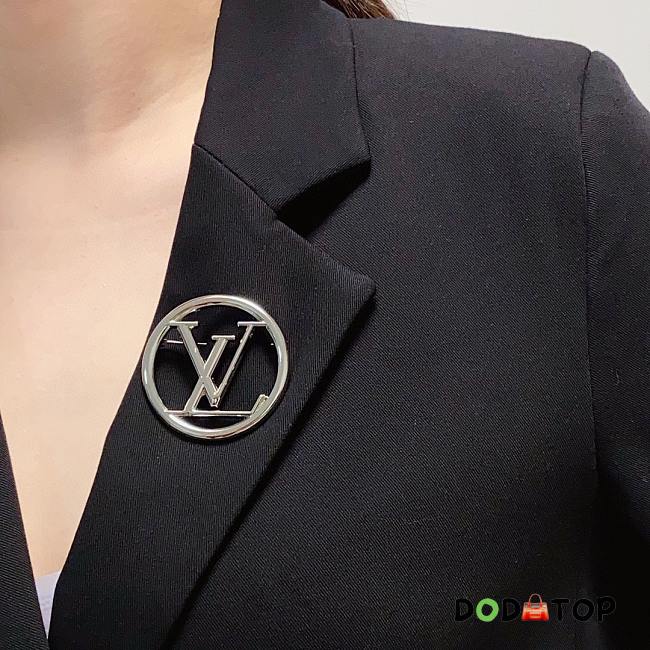 LV Brooch silver - 1