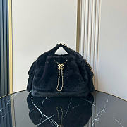 Chanel 25 Handbag black Fur 30x26x14cm - 1