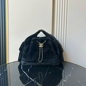 Chanel 25 Handbag black Fur 30x26x14cm