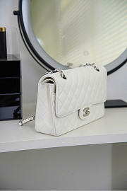 Chanel Classic Flap CF white caviar silver hardware Size 25cm - 6