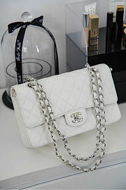 Chanel Classic Flap CF white caviar silver hardware Size 25cm - 2