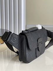 Louis Vuitton S Lo Sling  Monogram Taurillon black size 21 x 15 x 4cm - 4