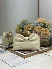Dior Small Bow Bag White Clover Embroidered 26x16x10cm - 6