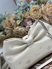 Dior Small Bow Bag White Clover Embroidered 26x16x10cm - 4