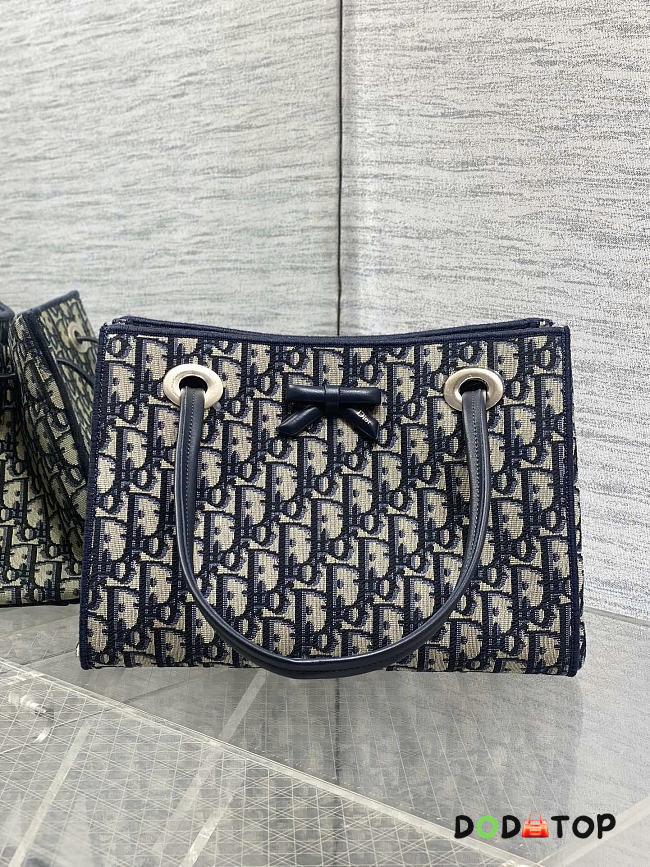 Dior Medium Shopping Bag Blue Dior Oblique Jacquard size 27x19x13.5cm - 1