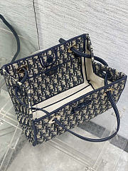 Dior Medium Shopping Bag Blue Dior Oblique Jacquard size 27x19x13.5cm - 5