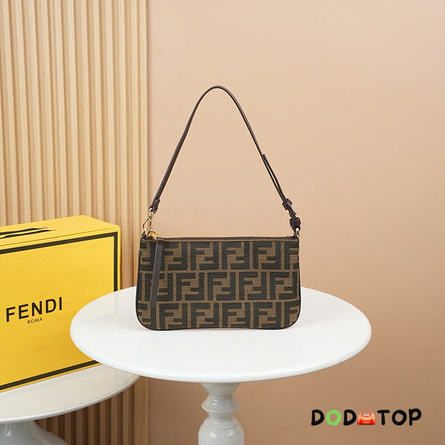 Fendi bag size 20x2x12cm - 1
