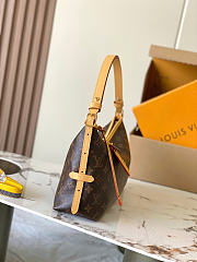 Louis Vuitton Carryall East West bag size36x19x0.5  - 6
