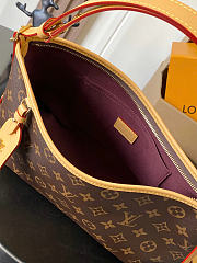 Louis Vuitton Carryall East West bag size36x19x0.5  - 4