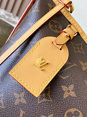 Louis Vuitton Carryall East West bag size36x19x0.5  - 2