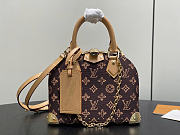Louis Vuitton Monogram M28105 New Alma Trunk BB bag size 22 x 19 x 11 cm - 1