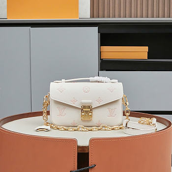 Louis Vuitton M27575 Pochette Métis East West bag size 21.5 x 13.5 x 6 cm