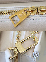 Louis Vuitton M27577 OnTheGo East West bag size 25 x 13 x 10 cm - 4