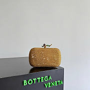 Bottega veneta knot clutch Crystal gold bag size 19x11.5x5cm - 2