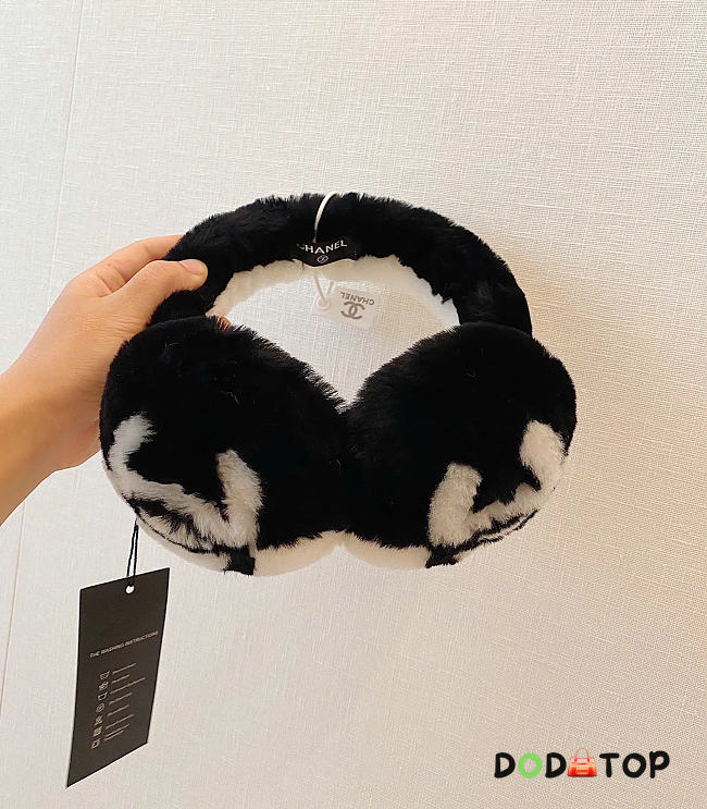 Chanel Earmuffs Shearling  black - 1